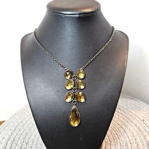 Vintage Costume Elegant Gold Necklace with Gemstone Accents